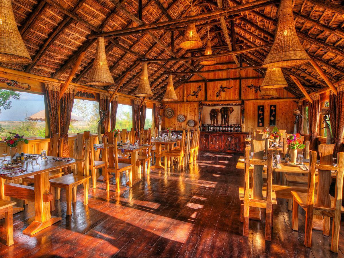 Mweiga Rhino Watch Safarilodge מראה חיצוני תמונה