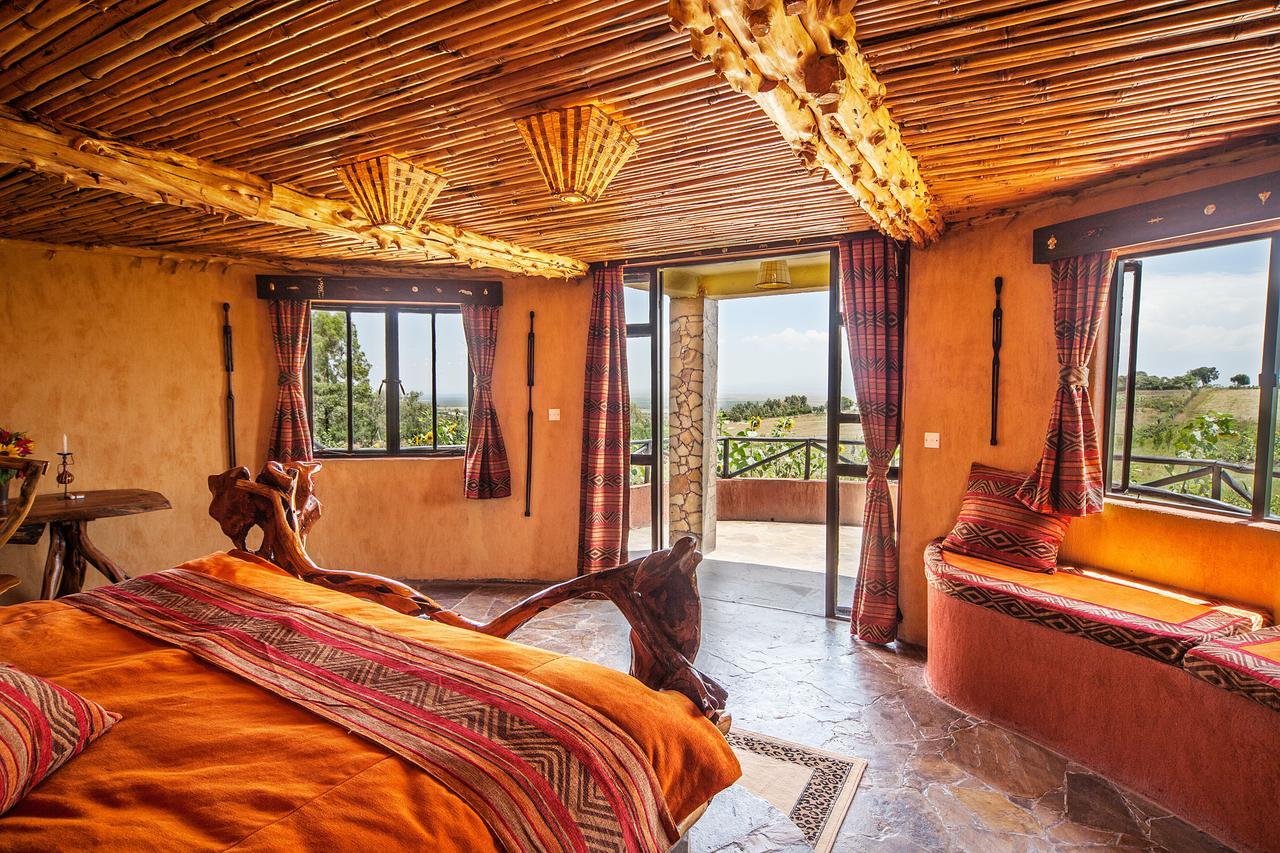 Mweiga Rhino Watch Safarilodge חדר תמונה