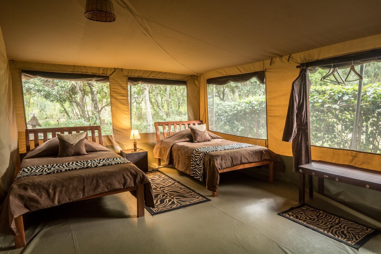 Mweiga Rhino Watch Safarilodge מראה חיצוני תמונה