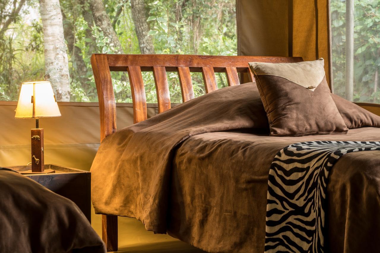 Mweiga Rhino Watch Safarilodge מראה חיצוני תמונה