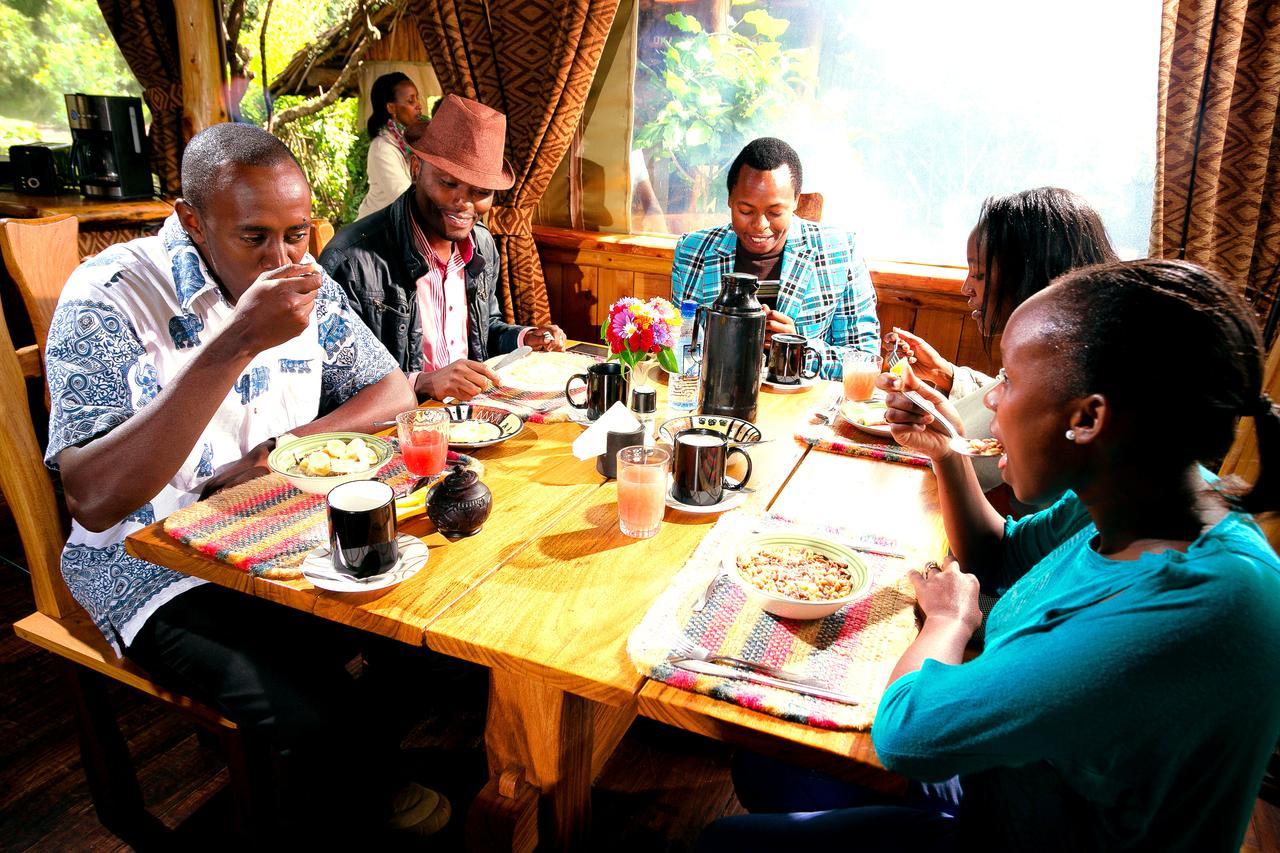 Mweiga Rhino Watch Safarilodge מראה חיצוני תמונה